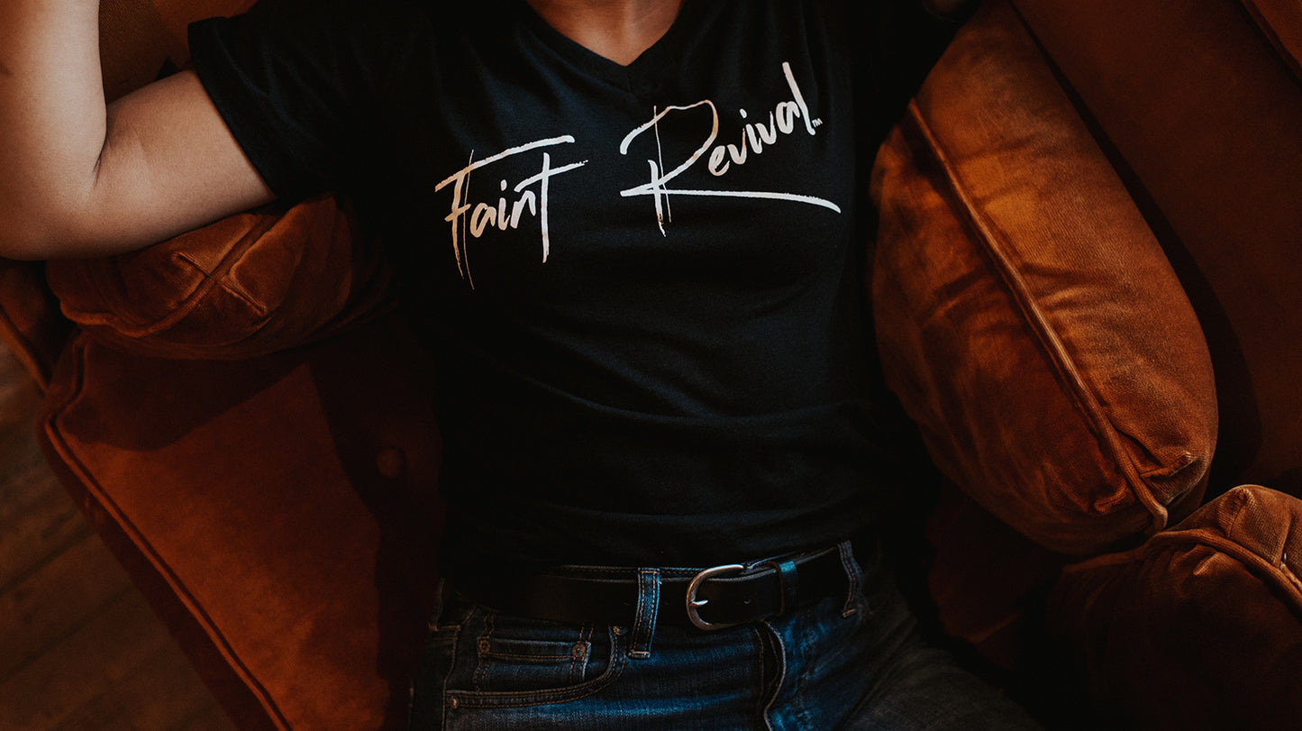 Full Logo Tee